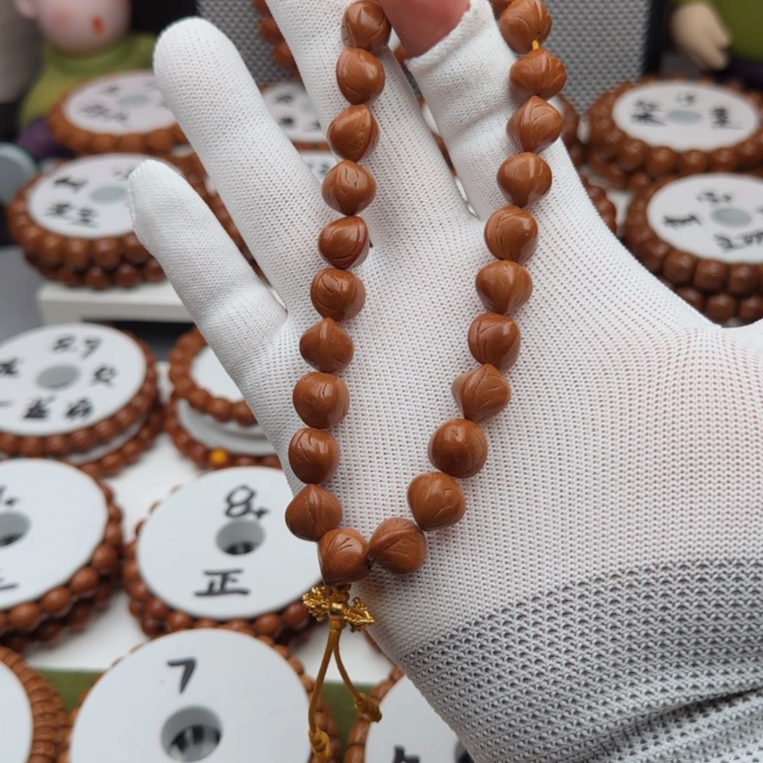 桃核吊坠桃核手持