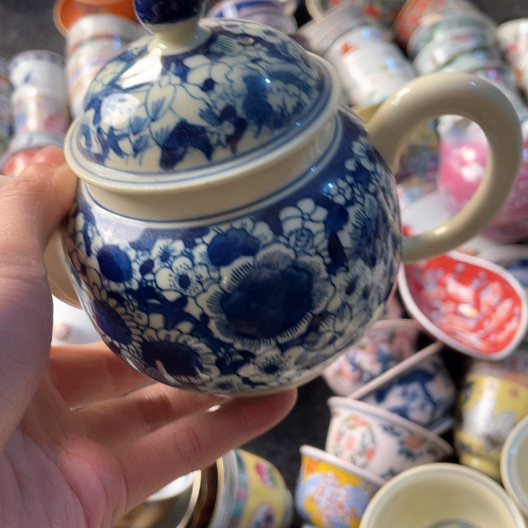 瓷片今天爱吃大米饭