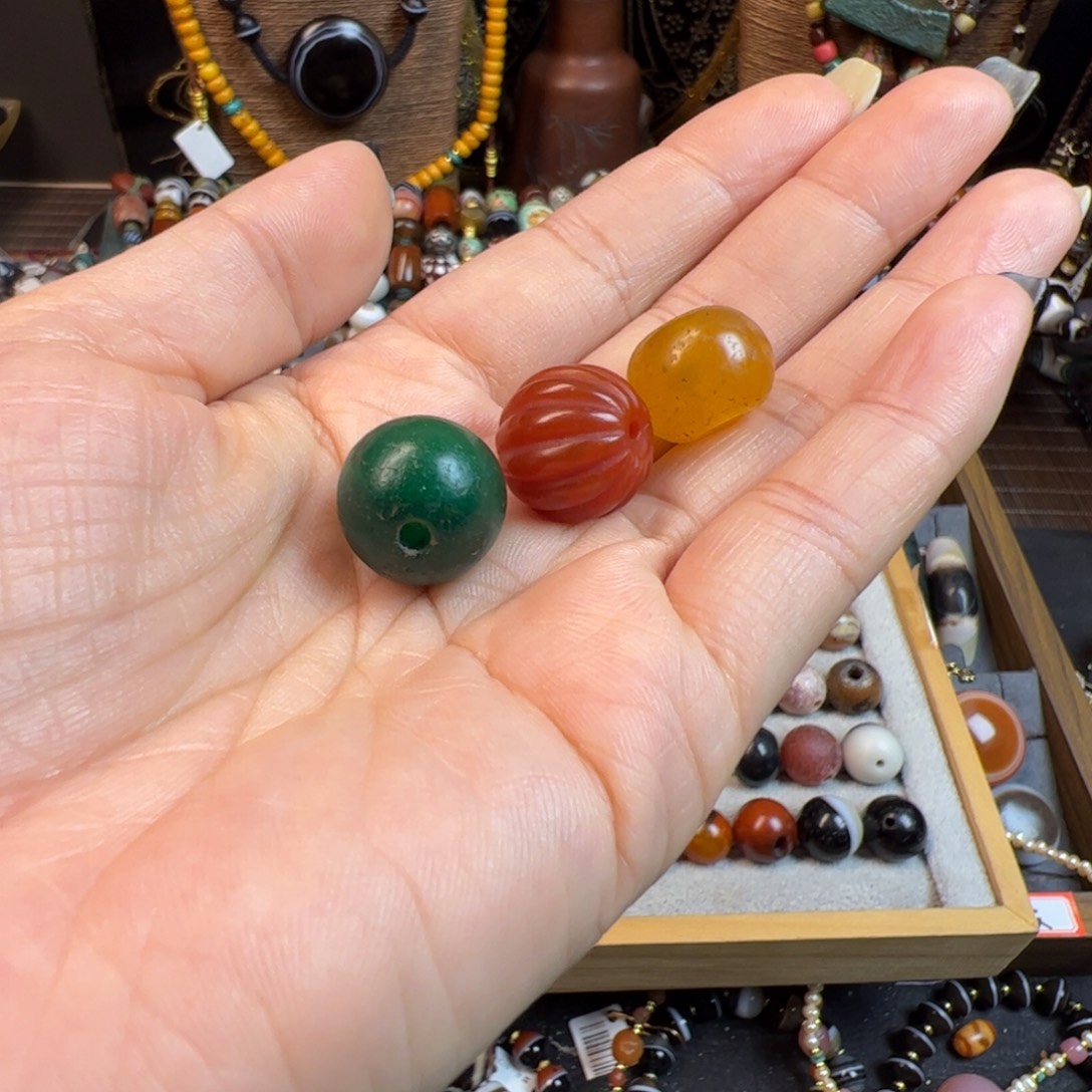 小***小玛瑙/玉髓未镶嵌单珠不退不换