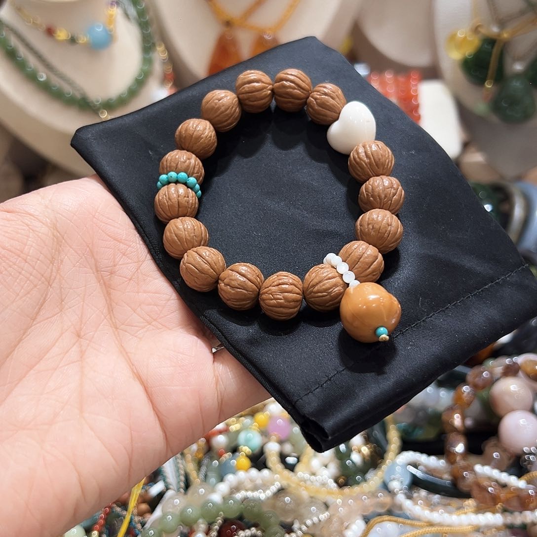 未镶嵌手链玛瑙/玉髓亦**贵猴头