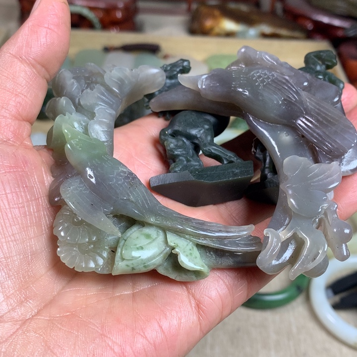 赵***赵和田玉（糖玉）未镶嵌手镯