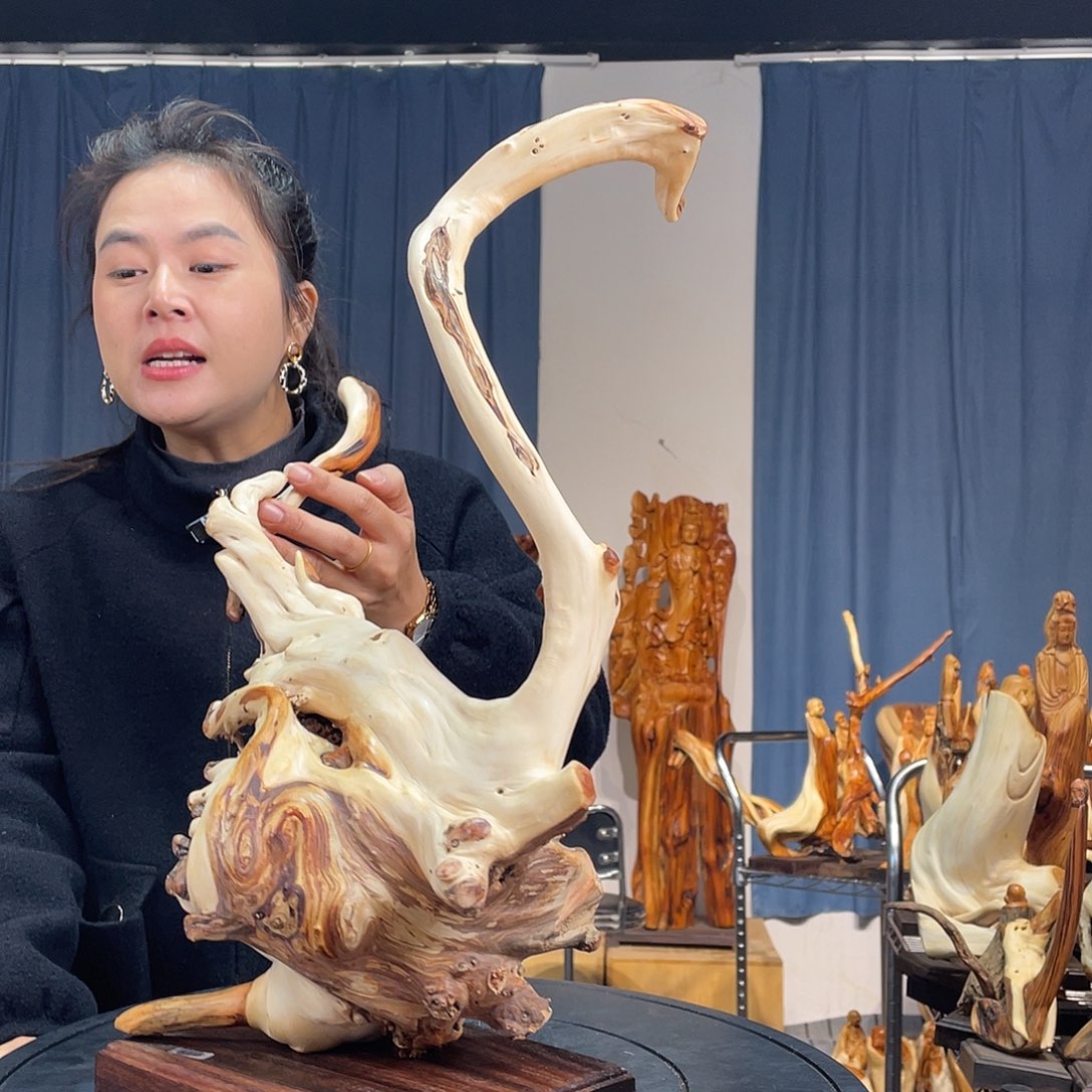 柏木（崖柏）随型艺术根雕