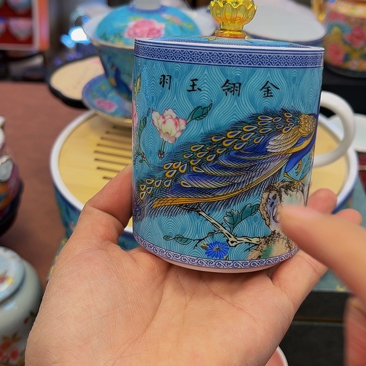 段泥茶杯吧嗄台和餐厅组成的