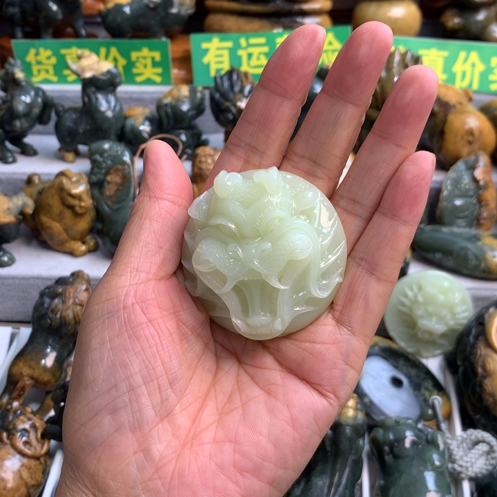 岫岩老玉（透闪石质玉）手把件未镶嵌信**庭