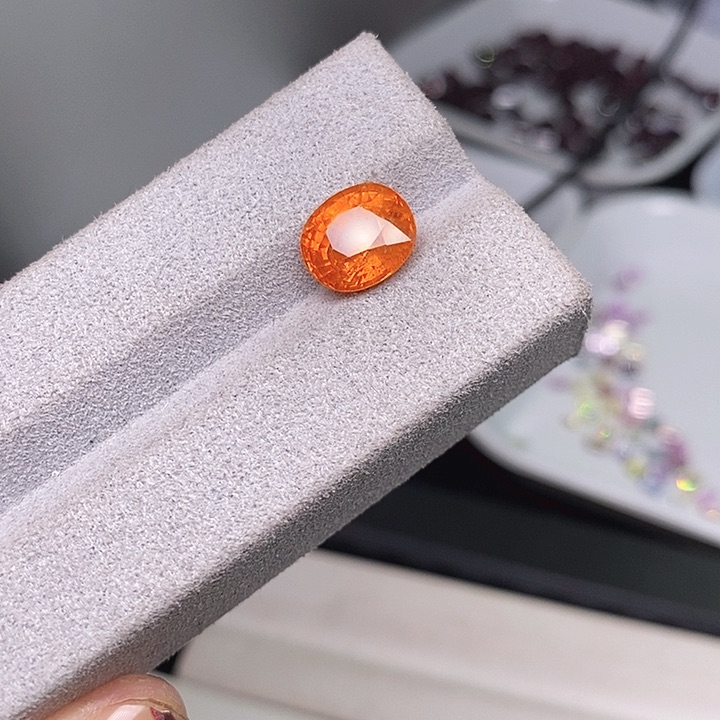 石榴石（芬达石）裸石未镶嵌