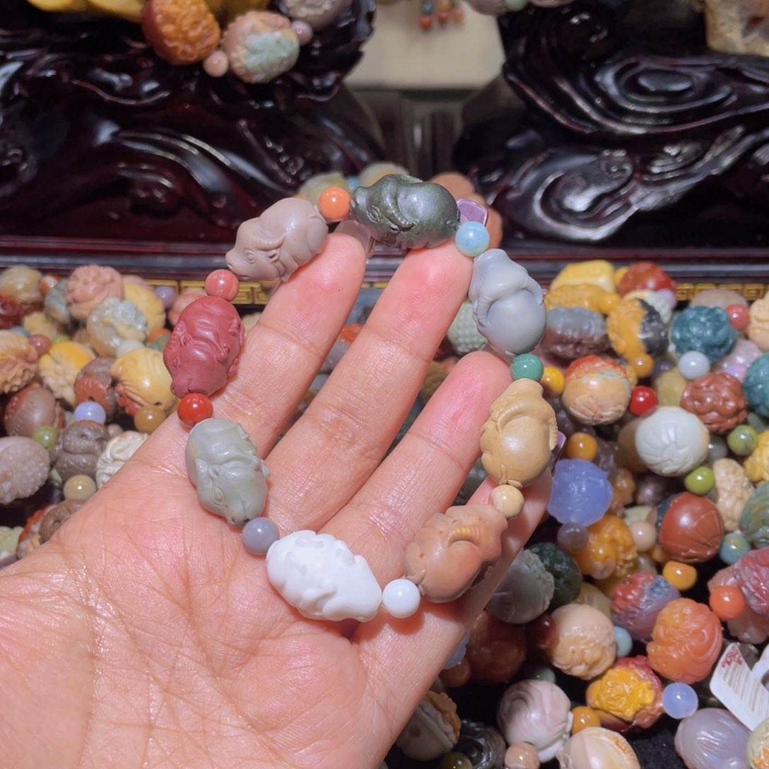 石英质玉手链未镶嵌