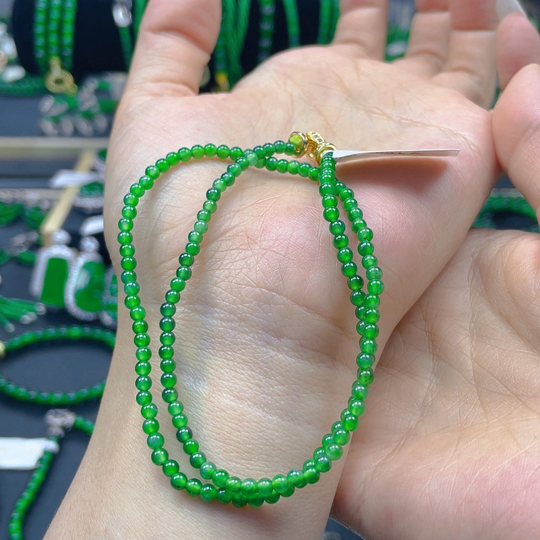 翡翠未镶嵌颈饰天然A货翡翠 锁骨链阳绿3