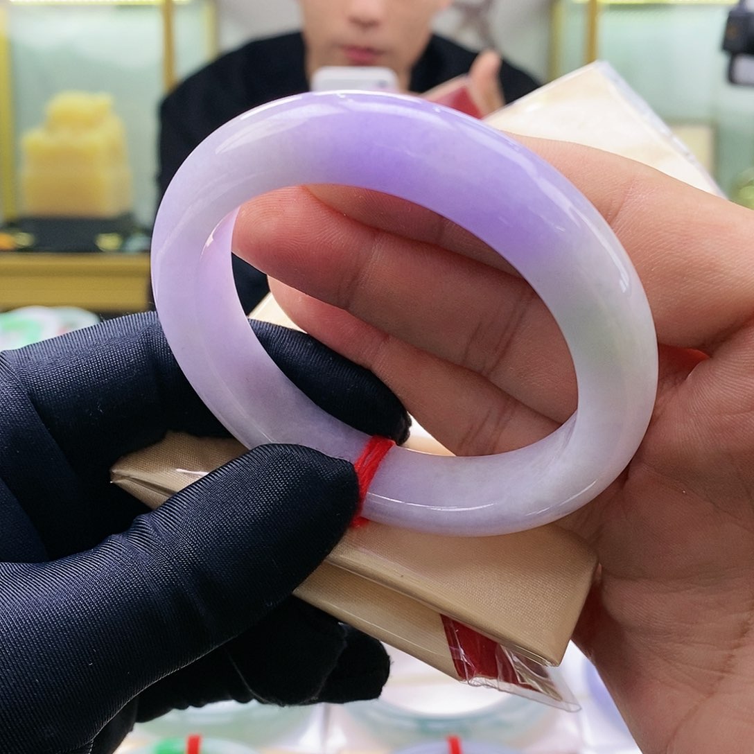 【闪购商品】未镶嵌手镯翡翠春彩