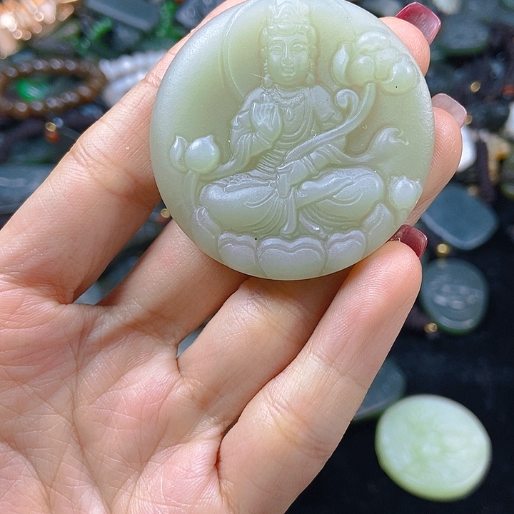 颈饰未镶嵌和田玉