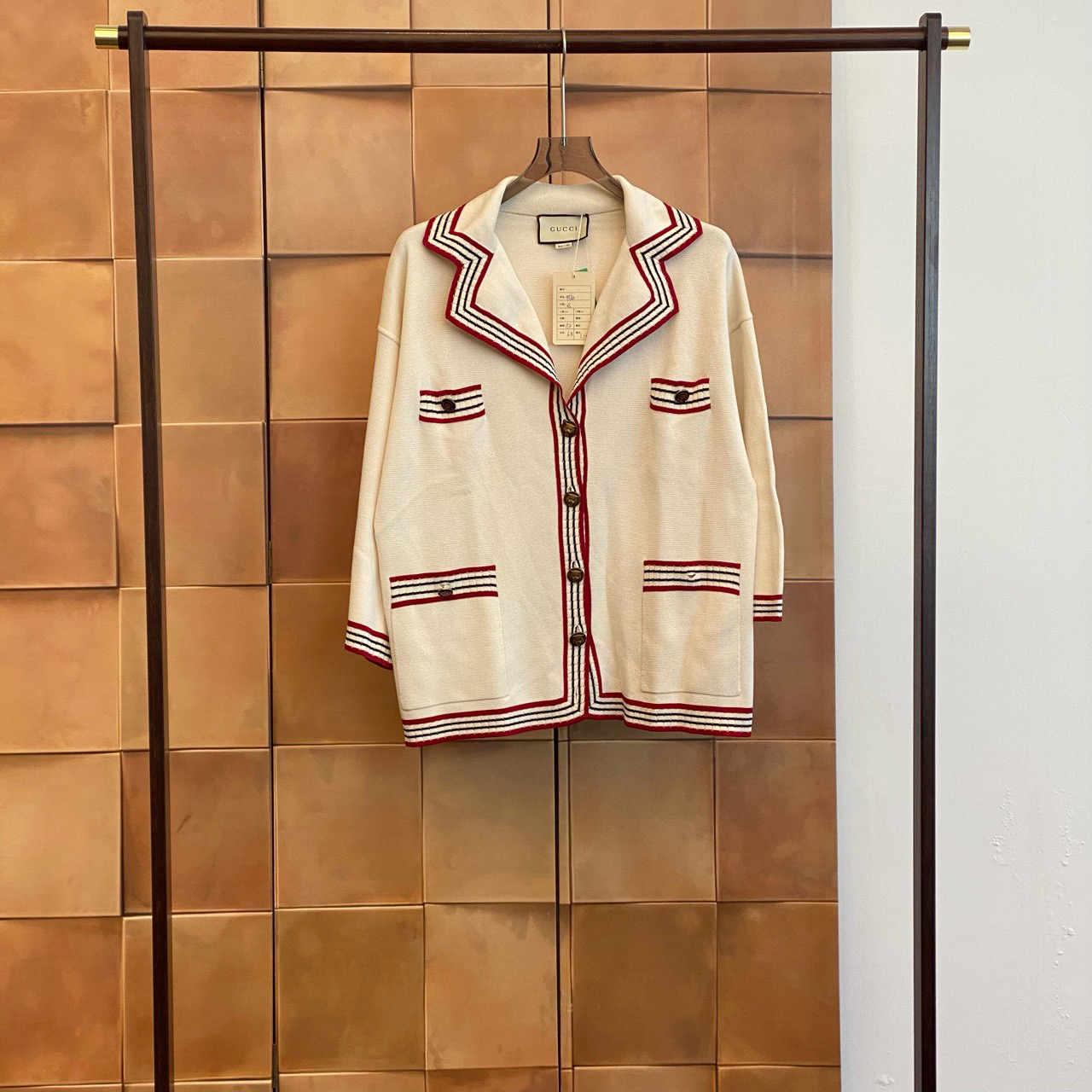 Gucci 米白色条纹虎头金扣针织开衫/xs码/99新/29937