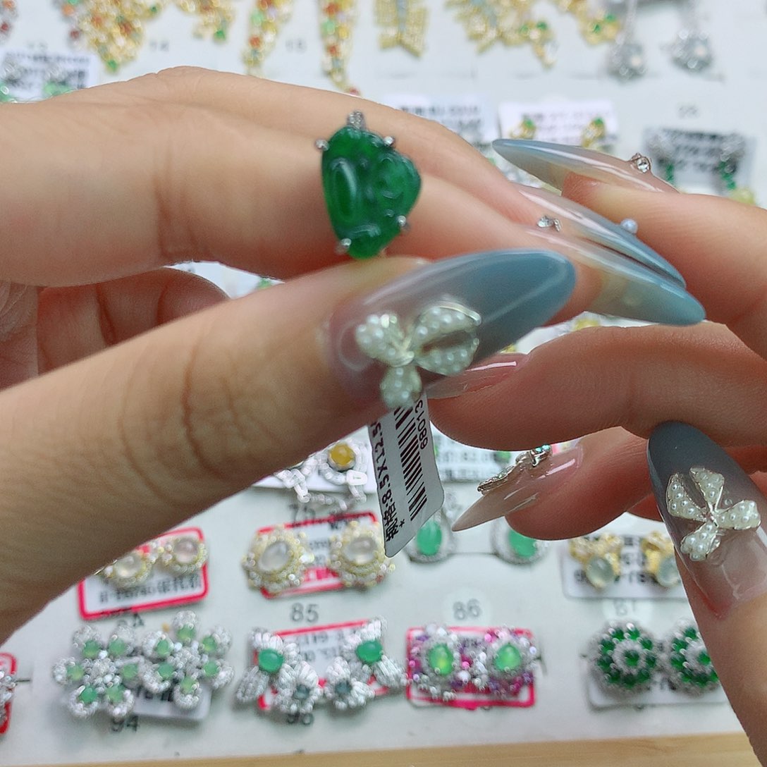 翡翠银S925镶嵌颈饰925银