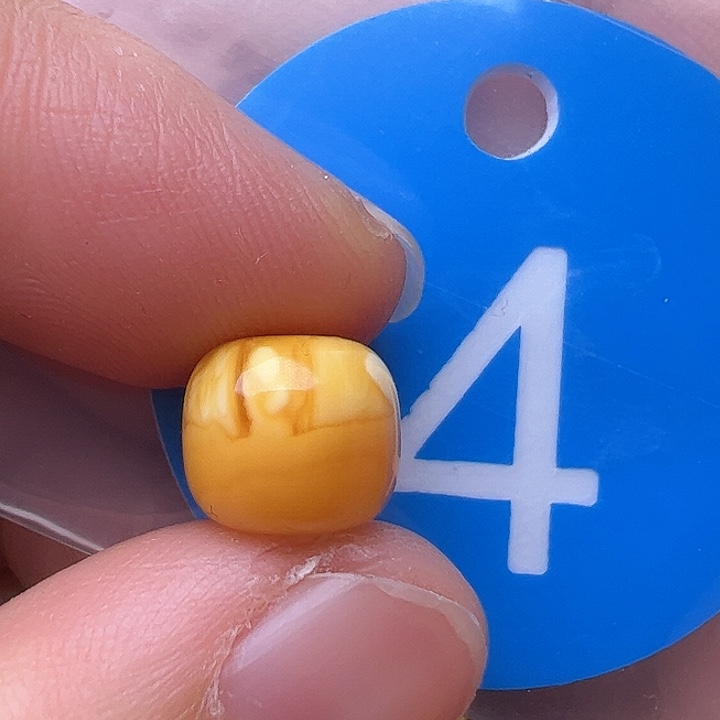 蜜蜡裸石未镶嵌9.2m m