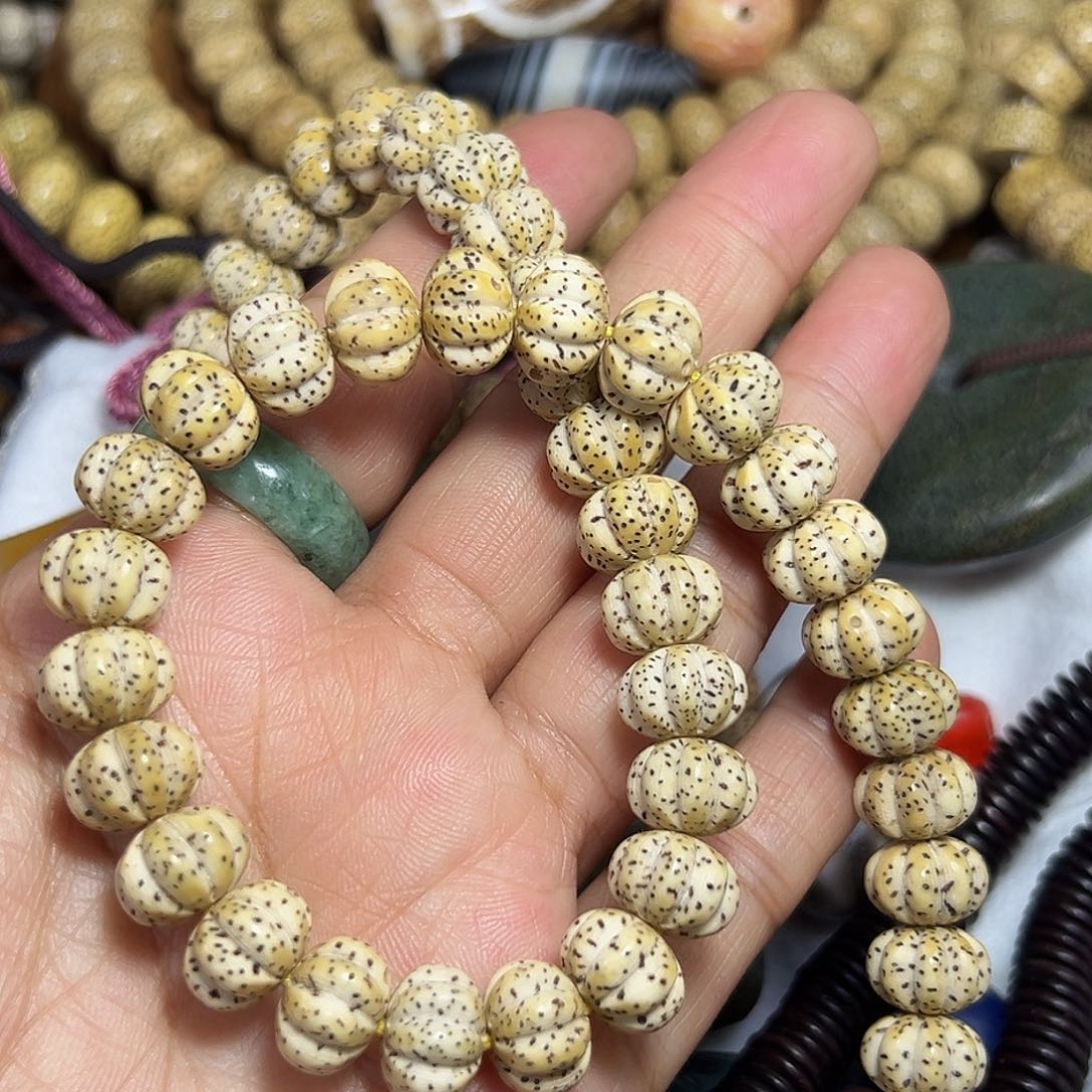 伊***菜星月菩提手串星月菩提原生态