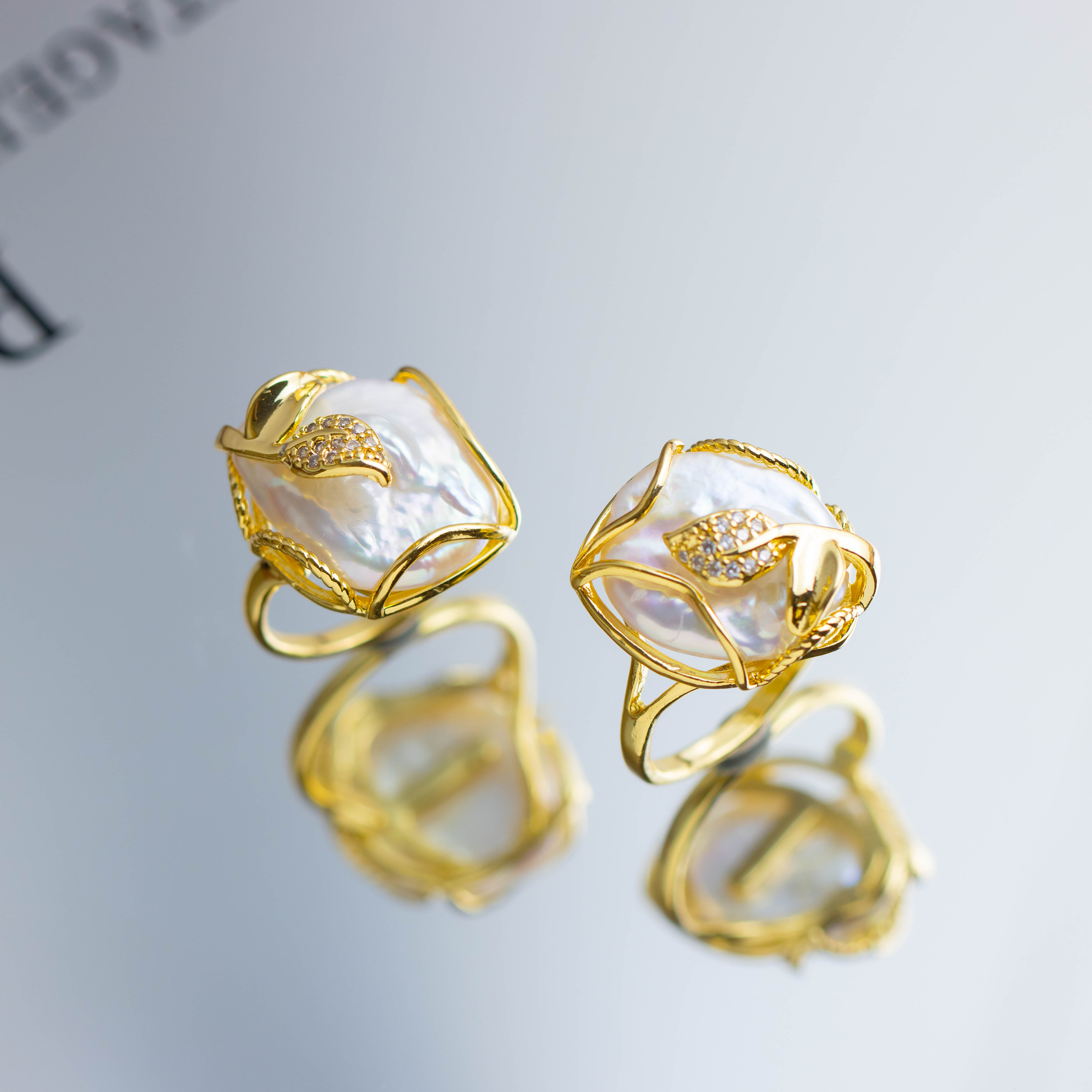 珍珠叶子设计款女款戒指（多样性发货 发其一）