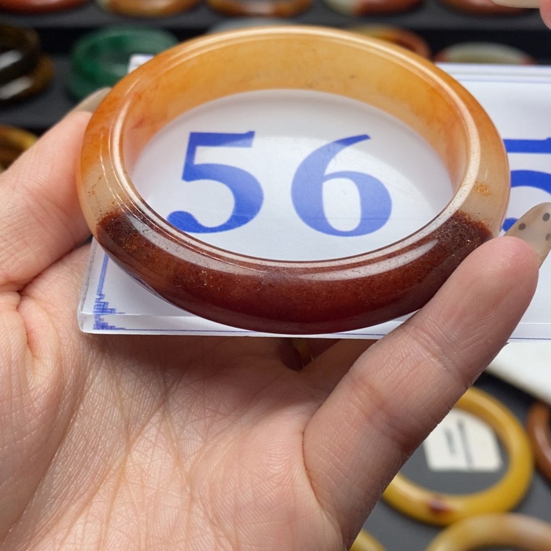 石英质玉（黄龙玉）手镯微瑕未镶嵌