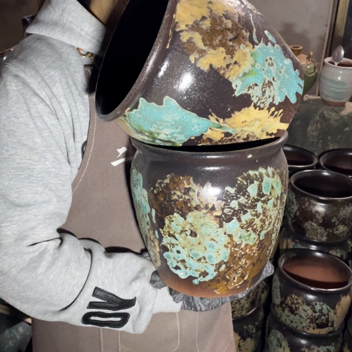 紫砂花盆口20高31瑕疵瑕疵