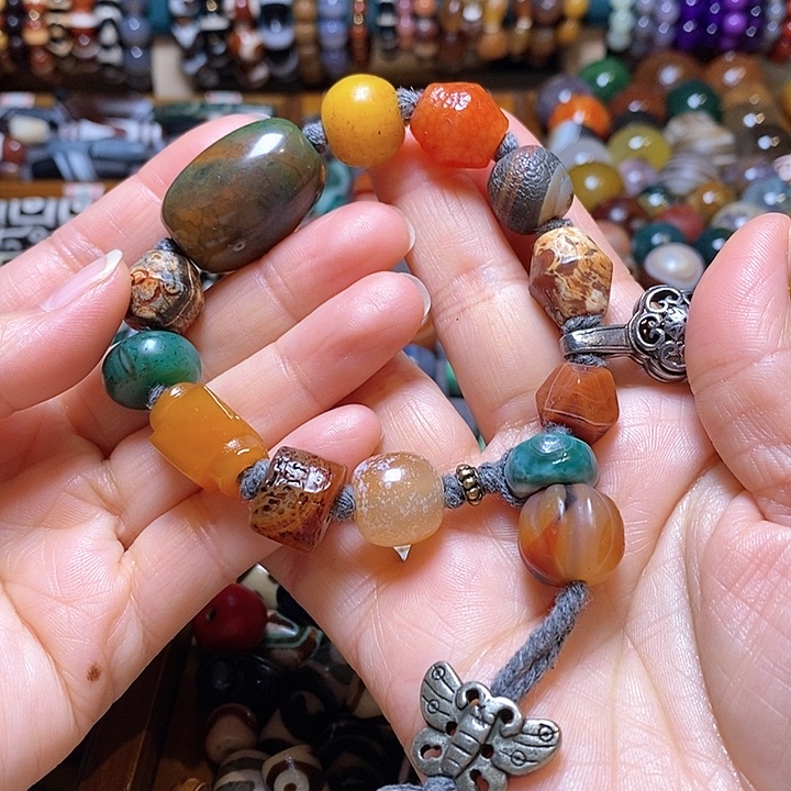 玛瑙/玉髓颈饰未镶嵌s****y