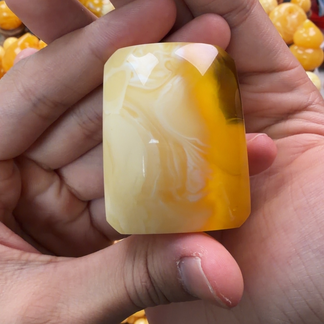 琥珀18K金镶嵌珠宝奇石31g