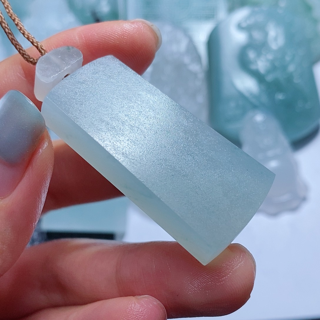 定制翡翠未镶嵌毛货付款后确认抛光