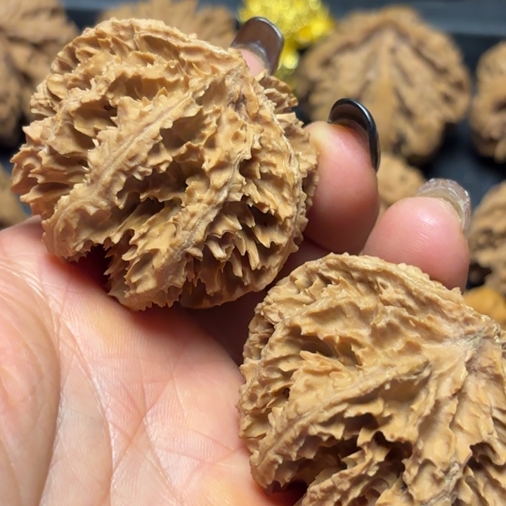 阿***爸文玩核桃吊坠秦岭灯笼11