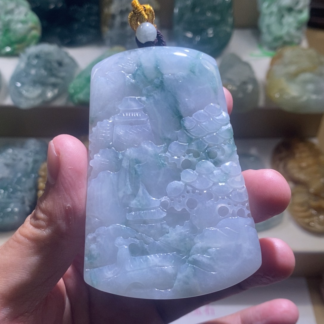 【闪购商品】翡翠颈饰未镶嵌山水