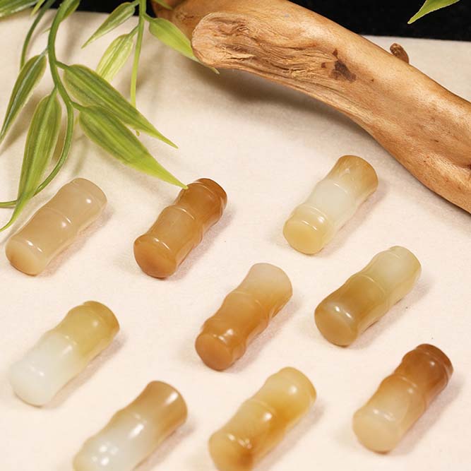 【叶叶珠宝】961和田玉糖白竹节18K金吊坠28*12多样性发货拍一发一