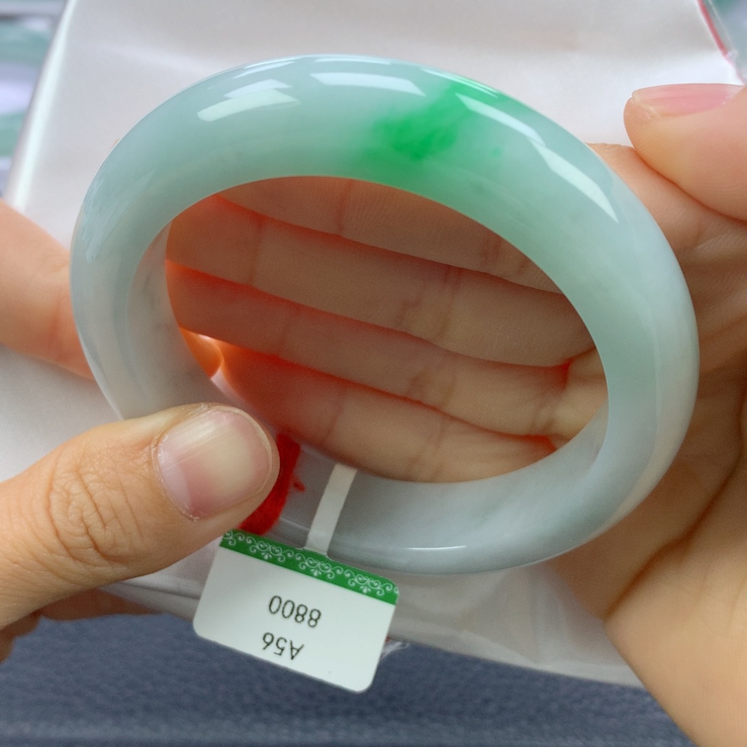 翡翠手镯未镶嵌56.6正