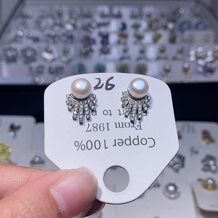 淡水珍珠银S925镶嵌耳饰