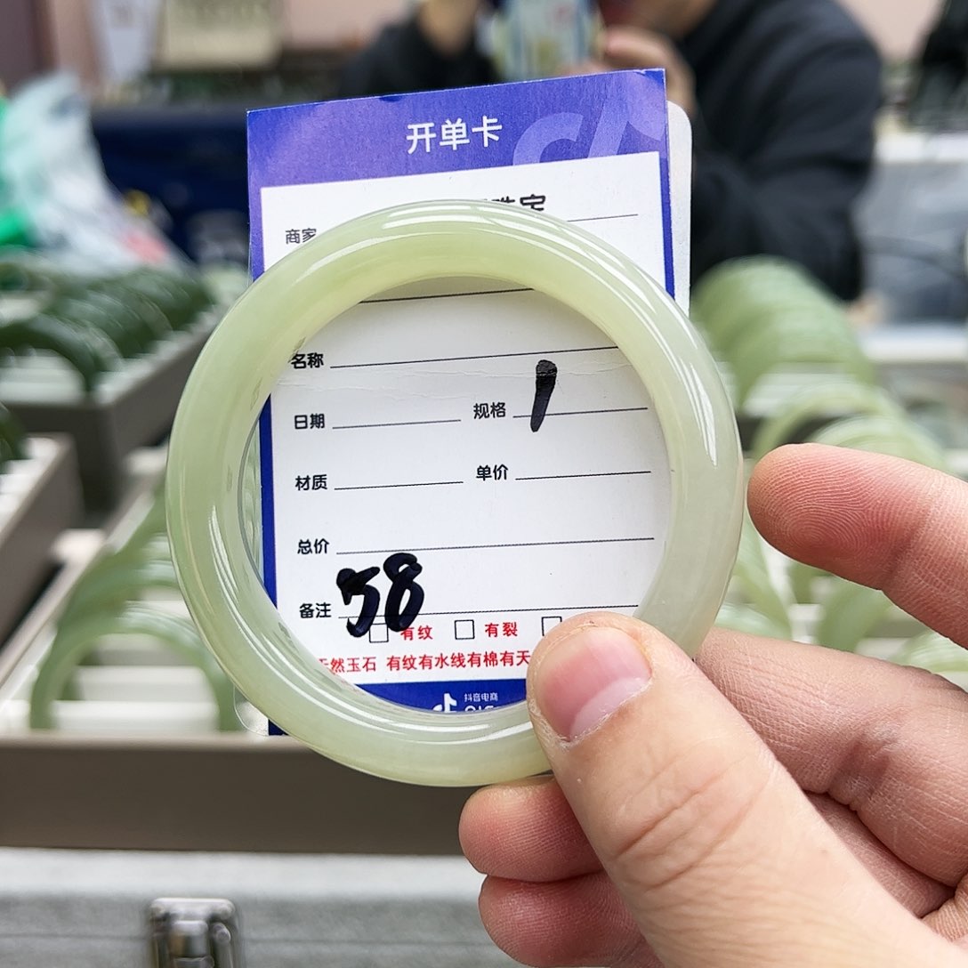 和田玉手镯未镶嵌22