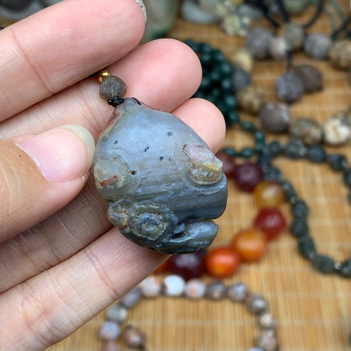 玛瑙/玉髓珠宝半成品未镶嵌青*