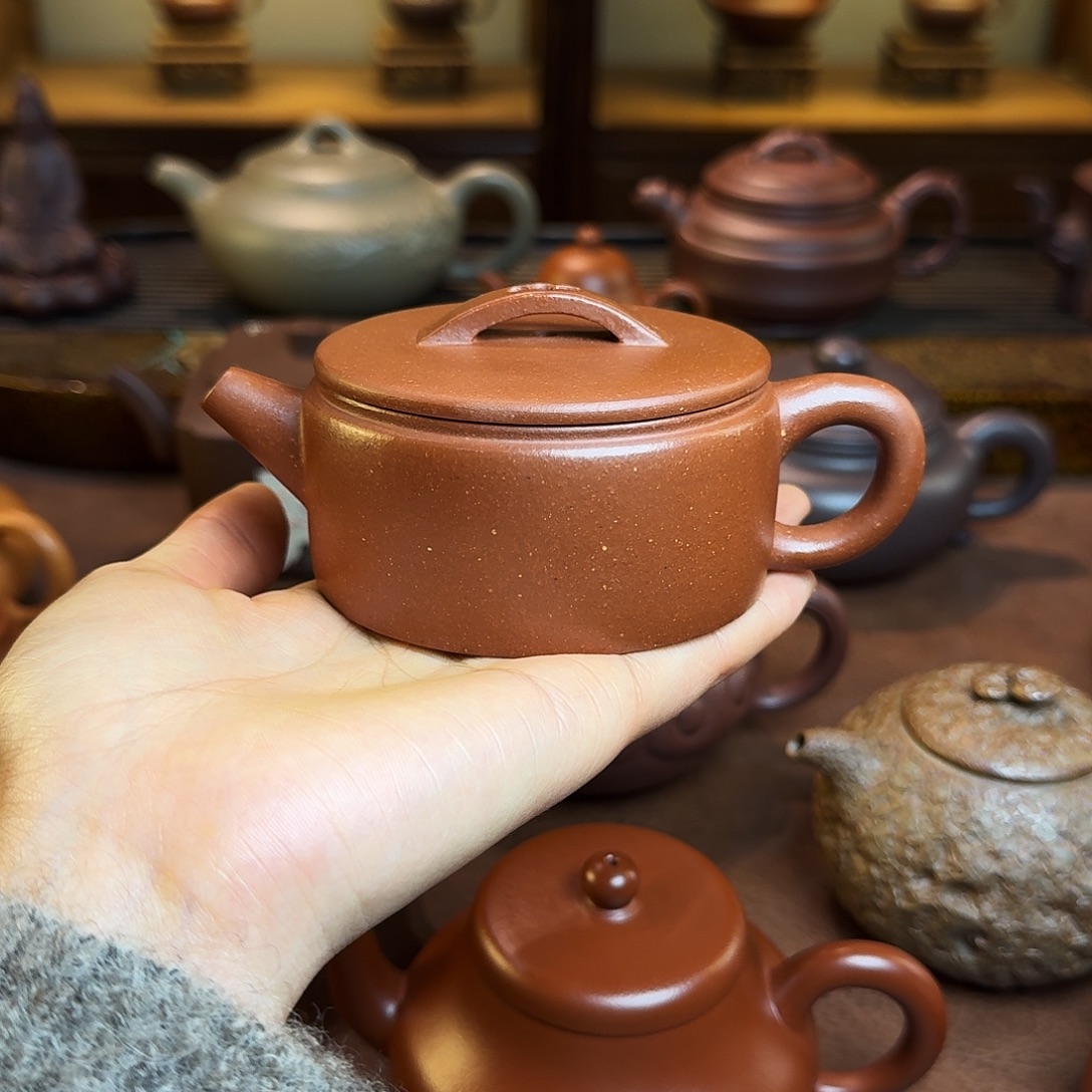 茶壶紫砂汉瓦壶，红泥