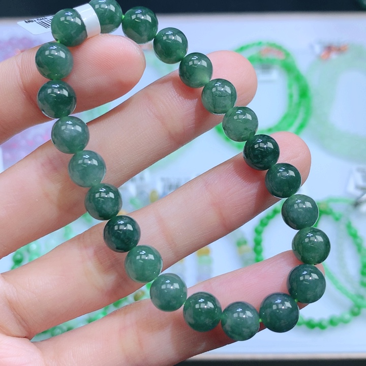 翡翠手链未镶嵌翡翠