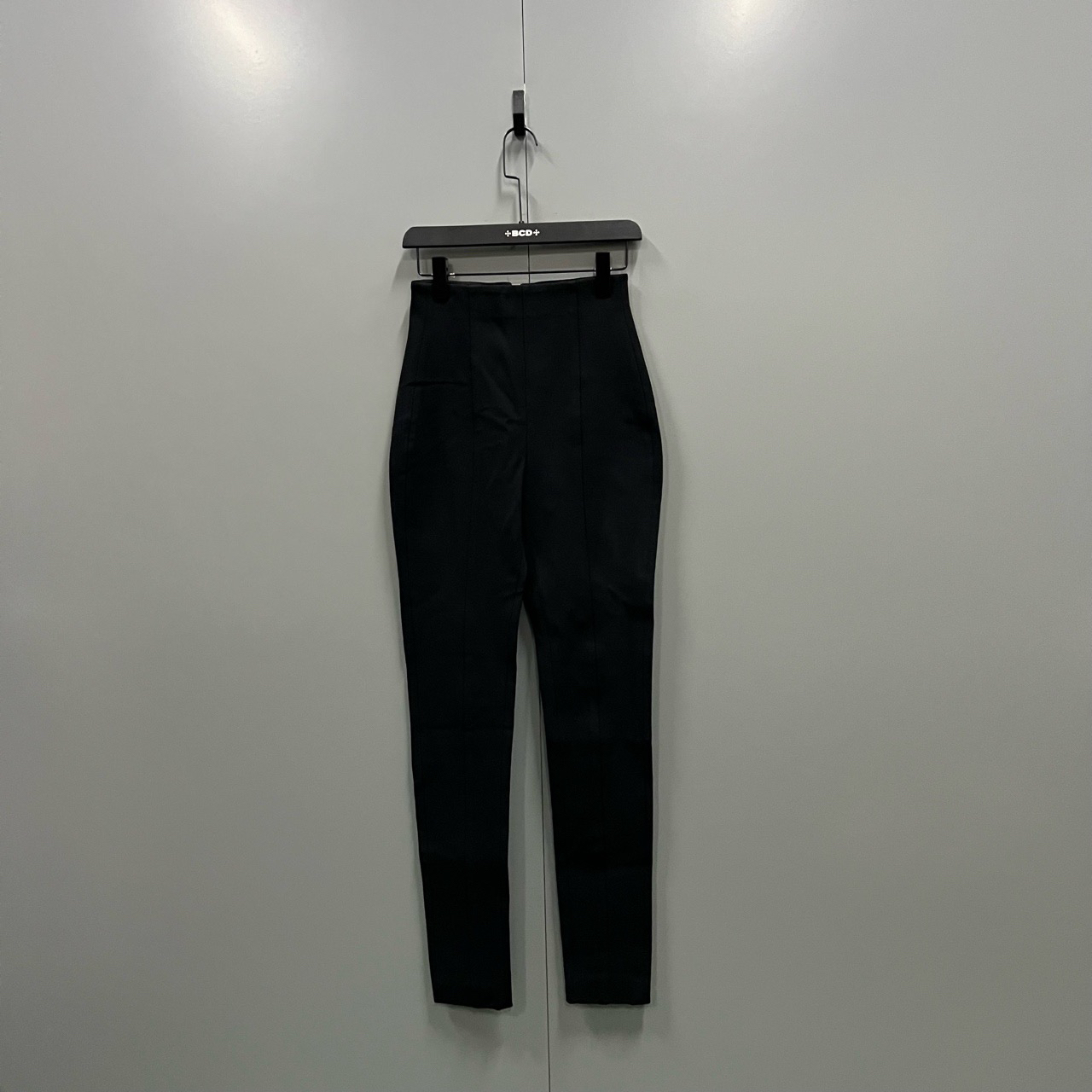 99新 BALMAIN/巴尔曼 黑色背后拉链长裤38码/公价6800/fg205302