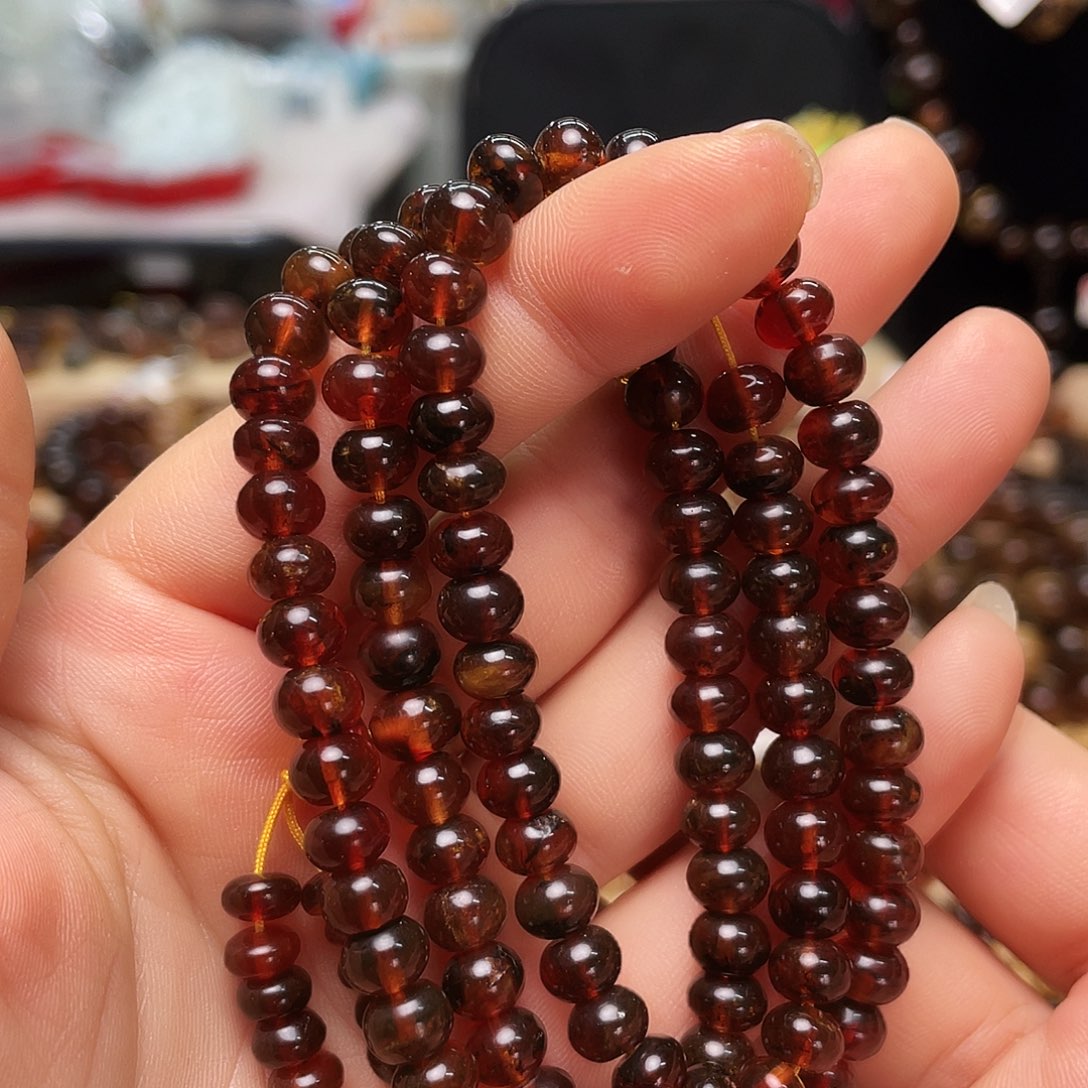 琥珀裸石未镶嵌胡*玲七