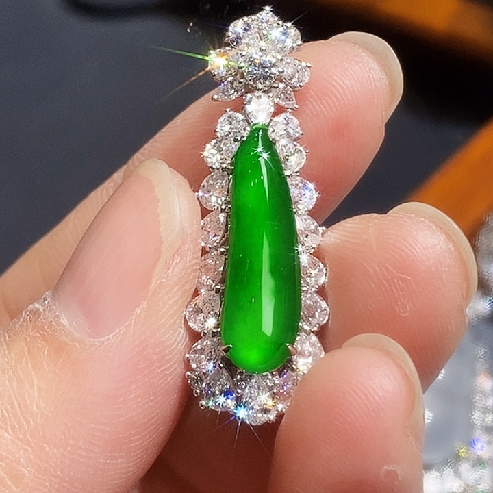 吊坠(不含链)18K金镶嵌翡翠