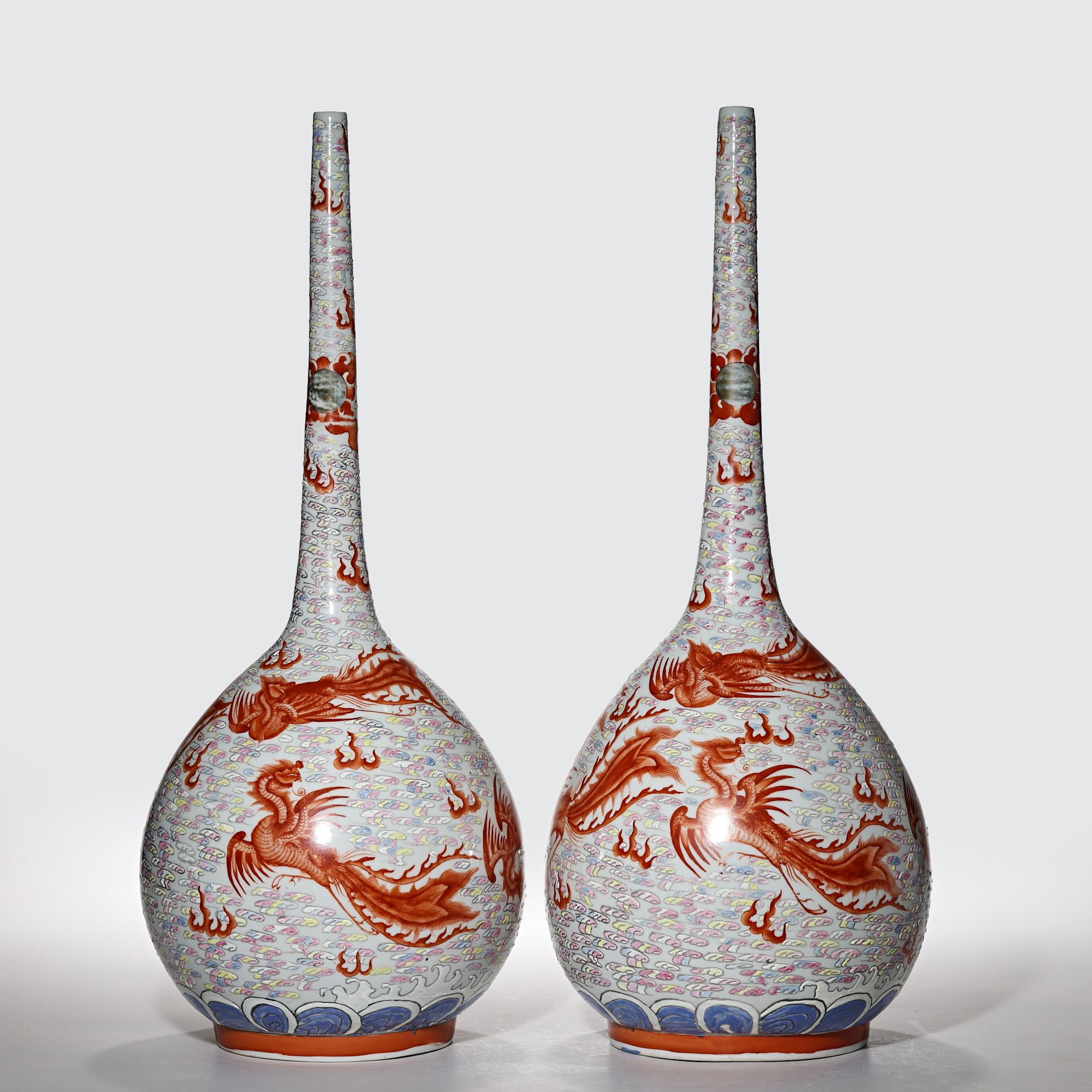 4246清晚期·粉彩凤纹鹤颈瓶【古董拍卖】