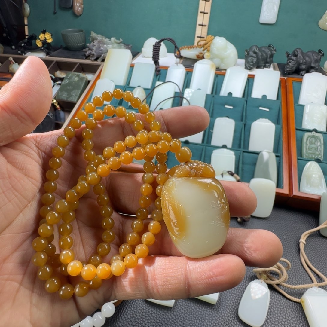 和田玉挂件未镶嵌