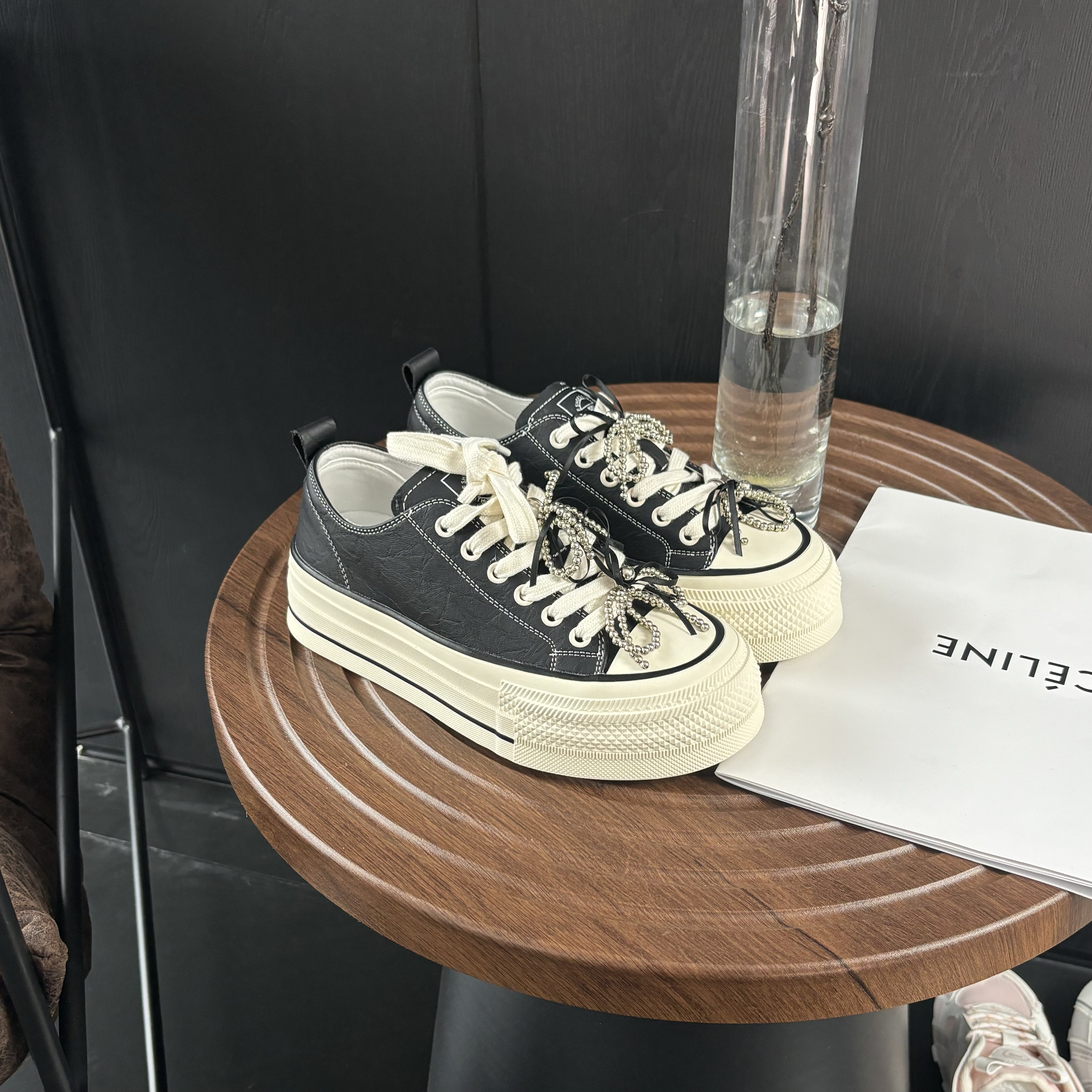 【断码清仓】真皮百搭休闲鞋2025新款洋气蝴蝶结小香风板鞋7008-2