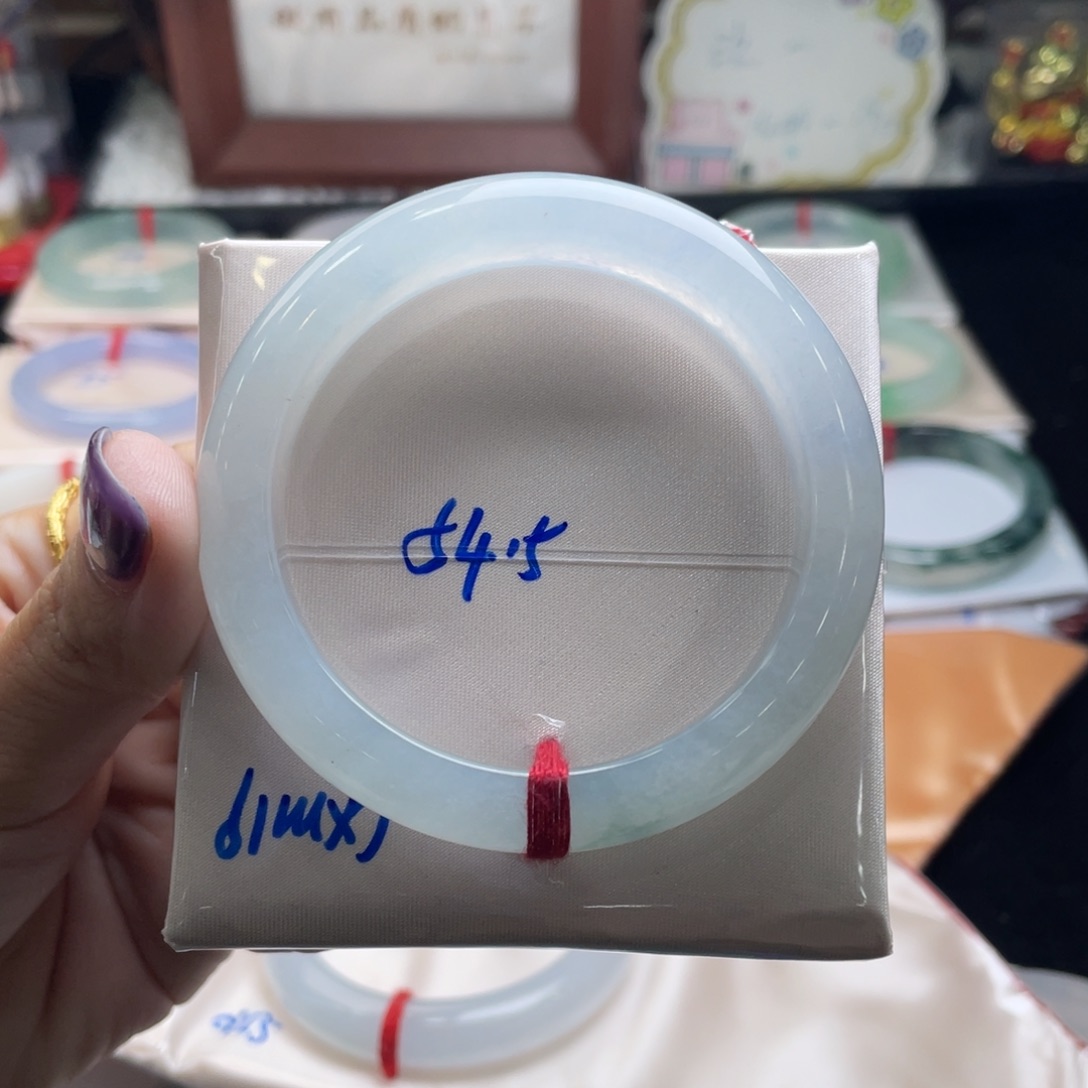 n***a翡翠未镶嵌手镯54+正圈