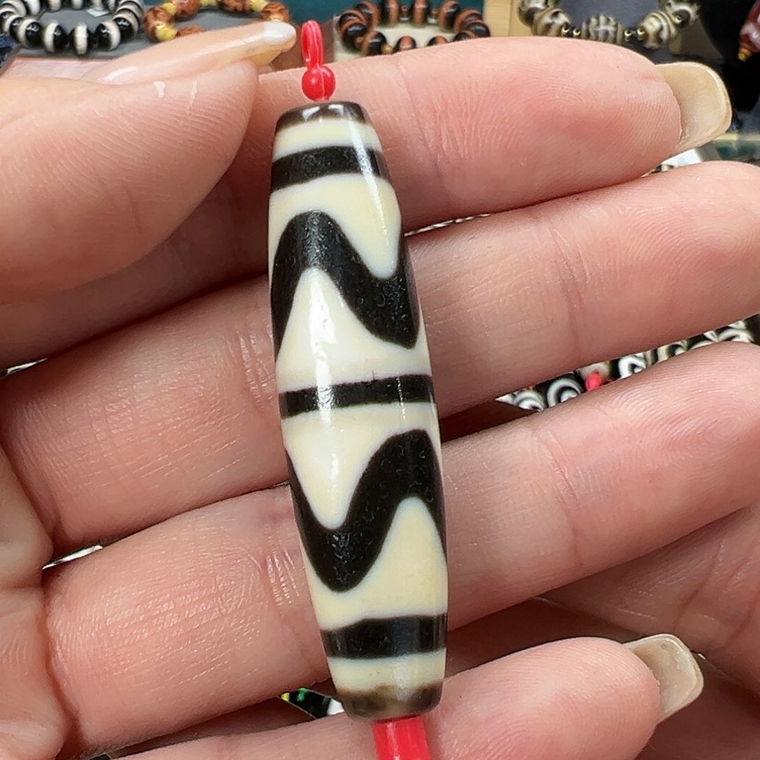 玛瑙/玉髓未镶嵌珠宝半成品聚缘双虎牙