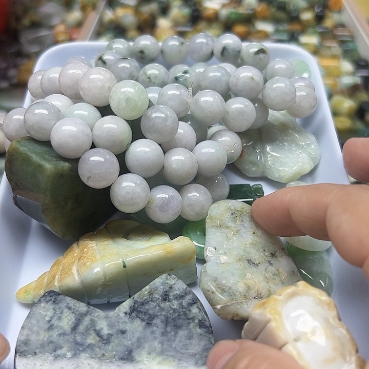 吞***0翡翠未镶嵌颈饰天然翡翠032