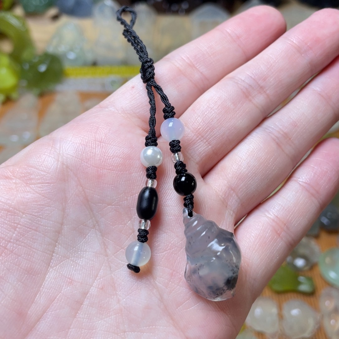 蛇纹石玉手机挂未镶嵌