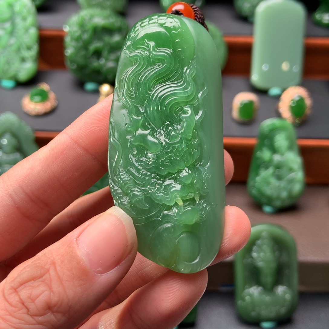 和田玉挂件未镶嵌爱***睛