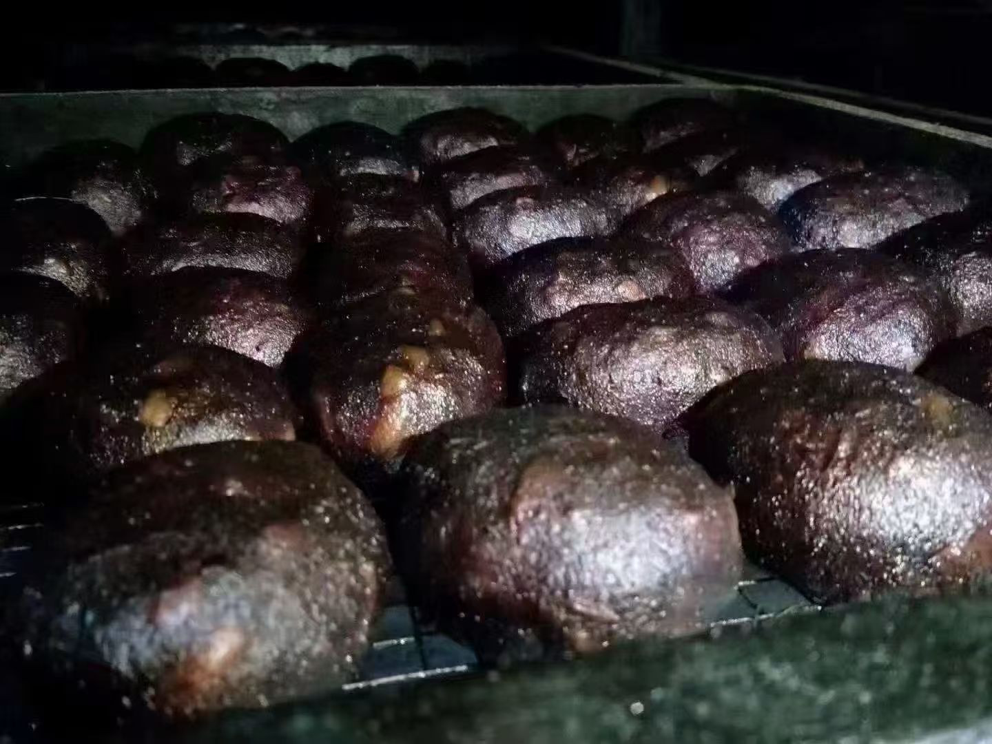 湖南邵阳武冈土特产柴火烟熏大个多肉猪血丸子血豆腐血饼