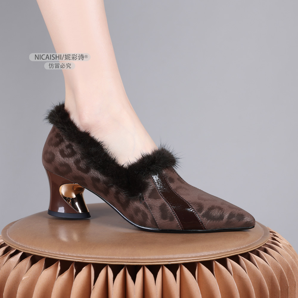 2026新款法式加绒外穿粗跟尖头通勤百搭时尚舒适女单鞋6002