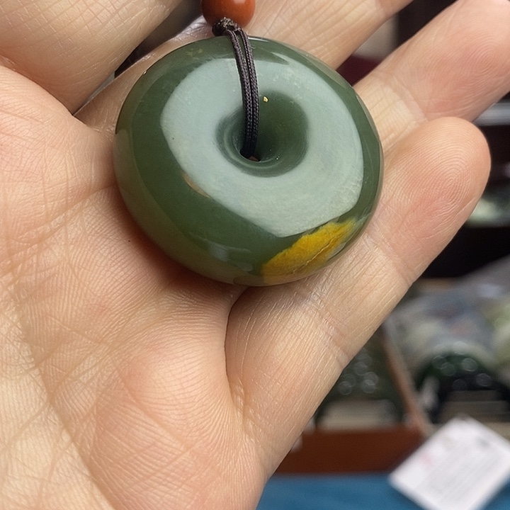 和田玉未镶嵌吊坠(不含链)