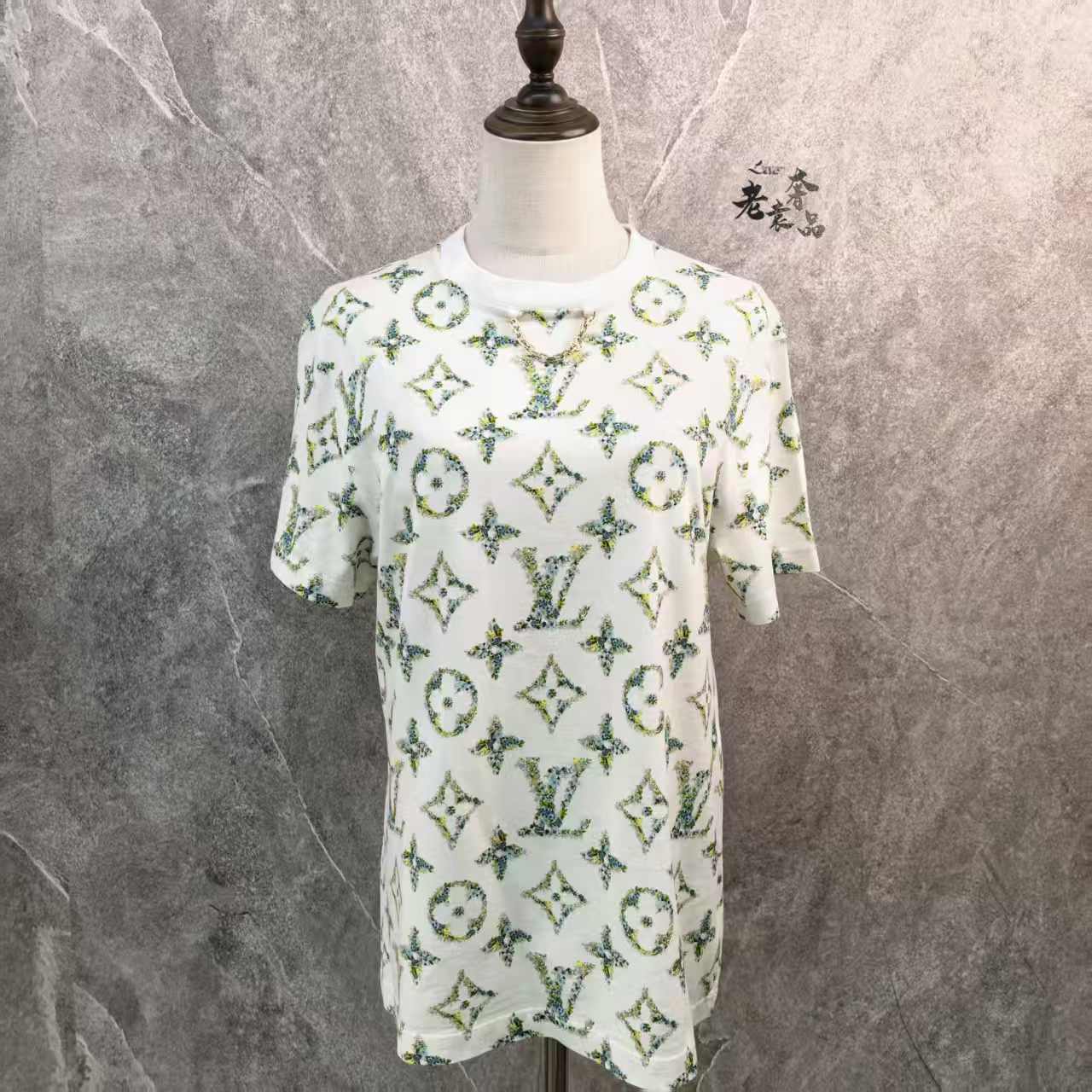 99新 LouisVuitton/路易威登 海囤J/LV/上衣/L码/bc56849
