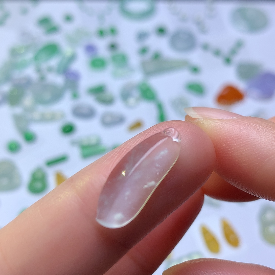 翡翠未镶嵌颈饰瓜