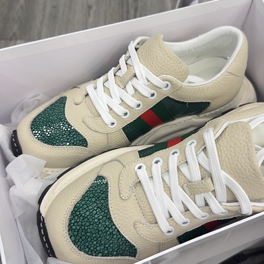 和***城磨砂皮（牛皮）珍珠鱼运动39码