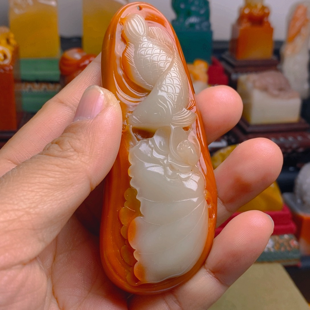 寿山石印石白*如鱼得水